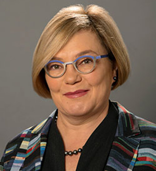 Dr. Paula Jarzabkowski